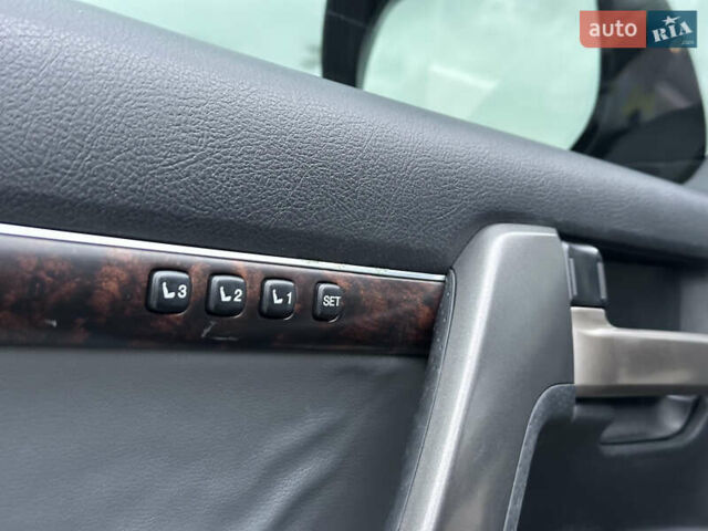Чорний Тойота Ленд Крузер, об'ємом двигуна 4.46 л та пробігом 210 тис. км за 27500 $, фото 53 на Automoto.ua