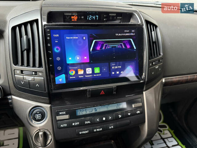 Черный Тойота Ленд Крузер, объемом двигателя 4.7 л и пробегом 170 тыс. км за 29500 $, фото 15 на Automoto.ua