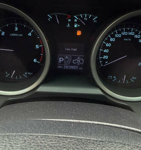 Чорний Тойота Ленд Крузер, об'ємом двигуна 4.46 л та пробігом 264 тис. км за 29000 $, фото 37 на Automoto.ua