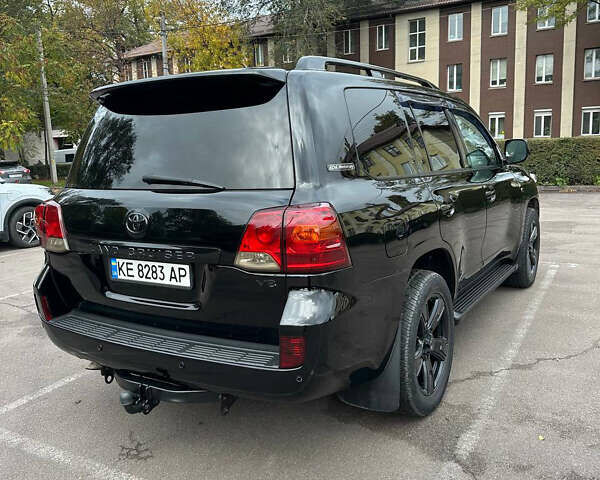 Черный Тойота Ленд Крузер, объемом двигателя 4.67 л и пробегом 290 тыс. км за 27000 $, фото 4 на Automoto.ua