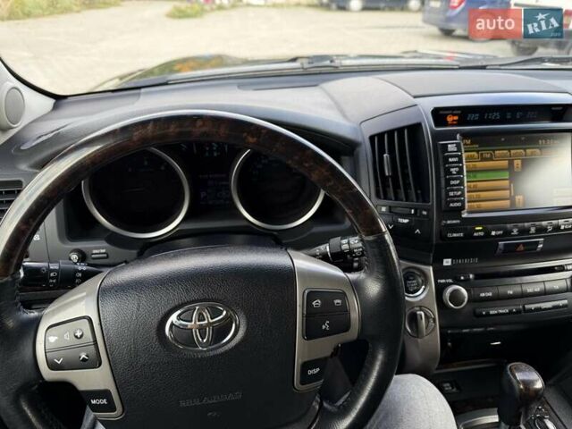 Черный Тойота Ленд Крузер, объемом двигателя 4.5 л и пробегом 327 тыс. км за 28500 $, фото 1 на Automoto.ua