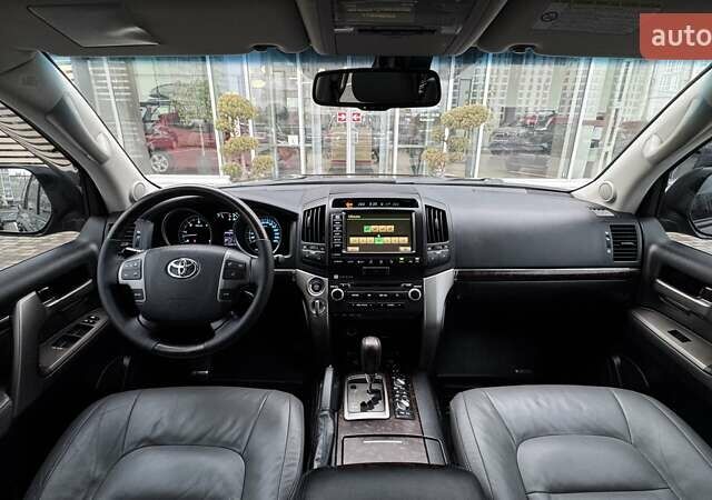 Чорний Тойота Ленд Крузер, об'ємом двигуна 4.5 л та пробігом 248 тис. км за 26069 $, фото 26 на Automoto.ua