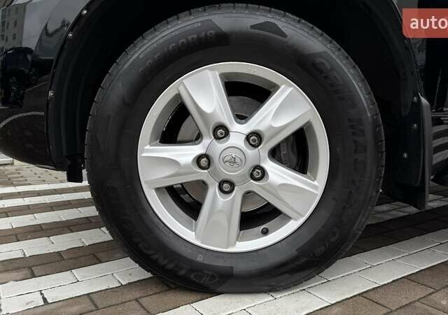 Чорний Тойота Ленд Крузер, об'ємом двигуна 4.5 л та пробігом 248 тис. км за 26069 $, фото 16 на Automoto.ua