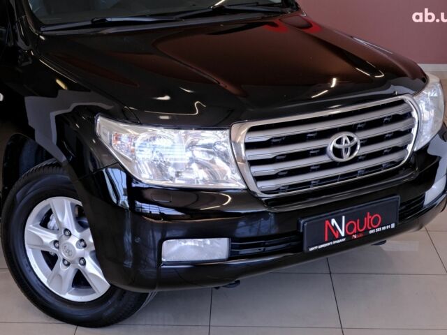 Черный Тойота Ленд Крузер, объемом двигателя 4.5 л и пробегом 241 тыс. км за 24900 $, фото 2 на Automoto.ua