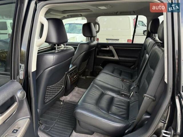 Черный Тойота Ленд Крузер, объемом двигателя 4.5 л и пробегом 327 тыс. км за 28500 $, фото 12 на Automoto.ua