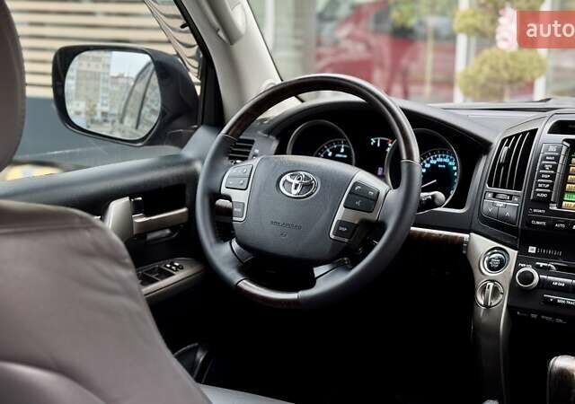 Чорний Тойота Ленд Крузер, об'ємом двигуна 4.5 л та пробігом 248 тис. км за 26069 $, фото 25 на Automoto.ua