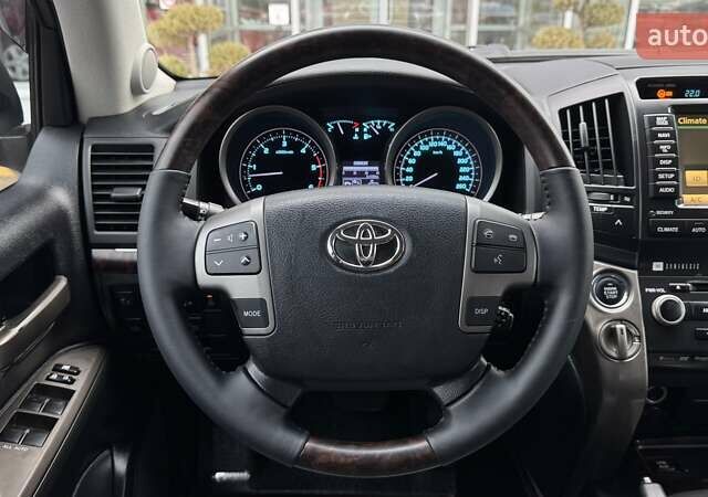 Чорний Тойота Ленд Крузер, об'ємом двигуна 4.5 л та пробігом 248 тис. км за 26069 $, фото 28 на Automoto.ua