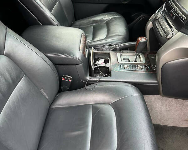 Черный Тойота Ленд Крузер, объемом двигателя 4.67 л и пробегом 290 тыс. км за 27000 $, фото 8 на Automoto.ua