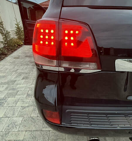 Чорний Тойота Ленд Крузер, об'ємом двигуна 4.46 л та пробігом 264 тис. км за 29000 $, фото 14 на Automoto.ua