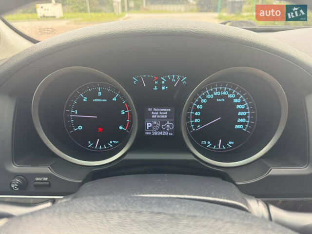 Чорний Тойота Ленд Крузер, об'ємом двигуна 4.46 л та пробігом 390 тис. км за 27000 $, фото 9 на Automoto.ua