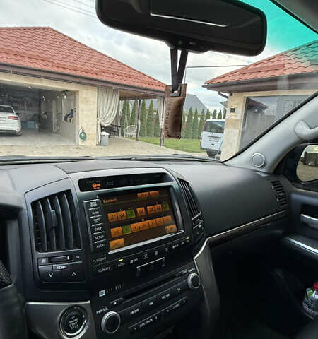 Чорний Тойота Ленд Крузер, об'ємом двигуна 4.46 л та пробігом 264 тис. км за 29000 $, фото 42 на Automoto.ua