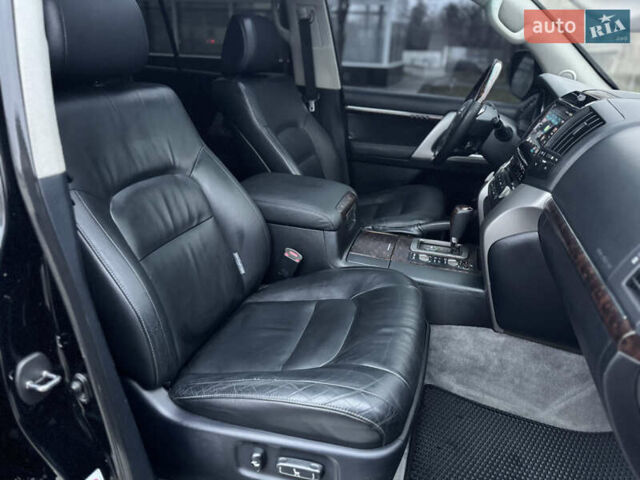 Черный Тойота Ленд Крузер, объемом двигателя 4.5 л и пробегом 335 тыс. км за 23500 $, фото 32 на Automoto.ua