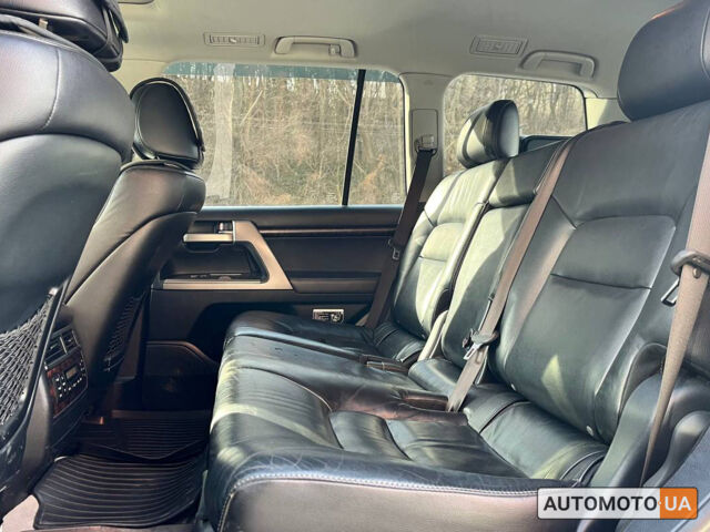 Черный Тойота Ленд Крузер, объемом двигателя 4.5 л и пробегом 280 тыс. км за 31000 $, фото 14 на Automoto.ua