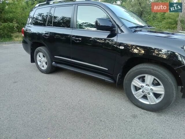 Черный Тойота Ленд Крузер, объемом двигателя 4.46 л и пробегом 335 тыс. км за 29990 $, фото 11 на Automoto.ua