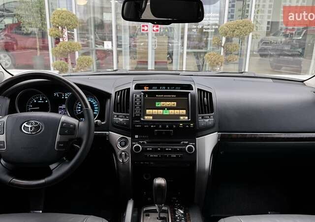 Чорний Тойота Ленд Крузер, об'ємом двигуна 4.5 л та пробігом 248 тис. км за 26069 $, фото 27 на Automoto.ua