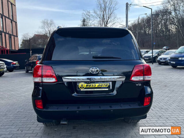 Черный Тойота Ленд Крузер, объемом двигателя 4.5 л и пробегом 280 тыс. км за 31000 $, фото 4 на Automoto.ua