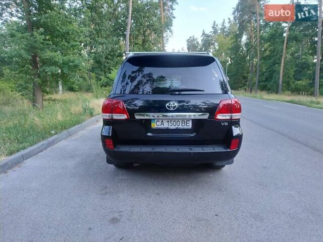 Черный Тойота Ленд Крузер, объемом двигателя 4.46 л и пробегом 335 тыс. км за 29990 $, фото 4 на Automoto.ua