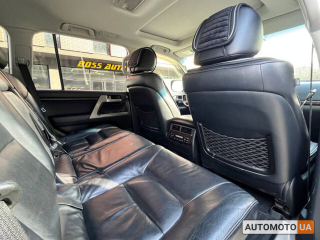 Черный Тойота Ленд Крузер, объемом двигателя 4.5 л и пробегом 280 тыс. км за 31000 $, фото 16 на Automoto.ua