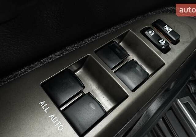 Чорний Тойота Ленд Крузер, об'ємом двигуна 4.5 л та пробігом 248 тис. км за 26069 $, фото 33 на Automoto.ua