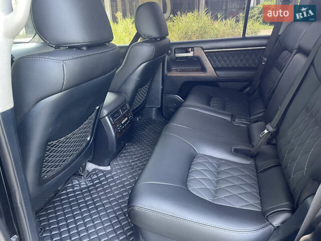 Черный Тойота Ленд Крузер, объемом двигателя 4.46 л и пробегом 305 тыс. км за 30500 $, фото 12 на Automoto.ua
