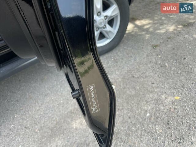 Черный Тойота Ленд Крузер, объемом двигателя 4.46 л и пробегом 305 тыс. км за 30500 $, фото 33 на Automoto.ua