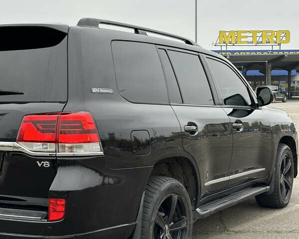 Черный Тойота Ленд Крузер, объемом двигателя 4.46 л и пробегом 300 тыс. км за 31999 $, фото 7 на Automoto.ua