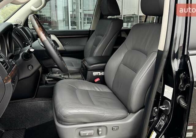 Чорний Тойота Ленд Крузер, об'ємом двигуна 4.5 л та пробігом 248 тис. км за 26069 $, фото 21 на Automoto.ua