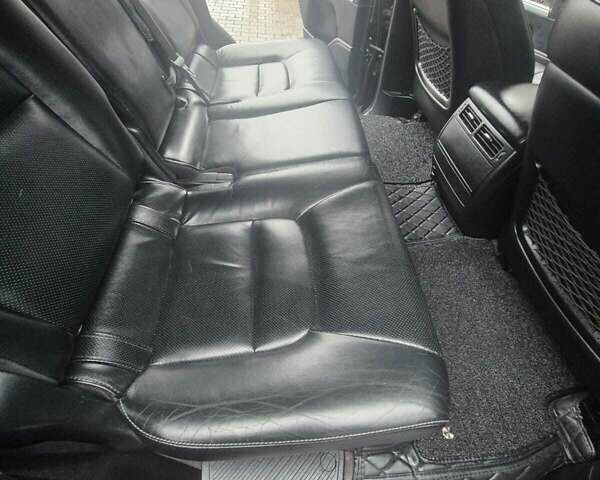 Чорний Тойота Ленд Крузер, об'ємом двигуна 4.46 л та пробігом 300 тис. км за 33000 $, фото 14 на Automoto.ua