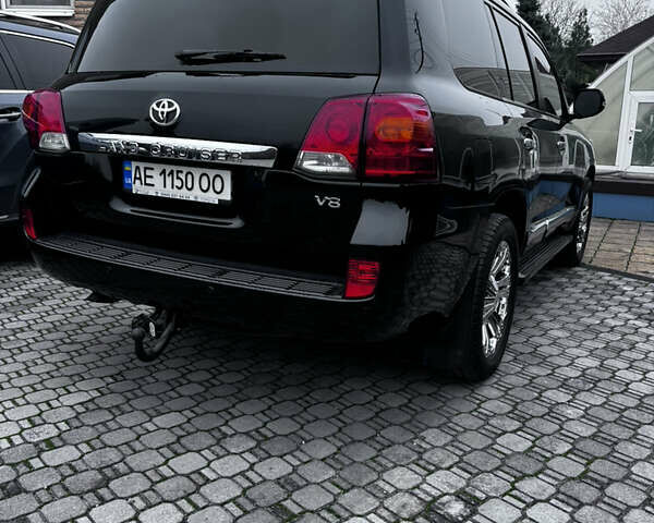 Черный Тойота Ленд Крузер, объемом двигателя 4.46 л и пробегом 260 тыс. км за 38000 $, фото 2 на Automoto.ua