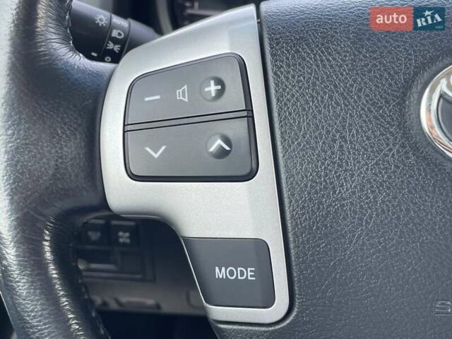 Черный Тойота Ленд Крузер, объемом двигателя 4.5 л и пробегом 338 тыс. км за 29500 $, фото 26 на Automoto.ua