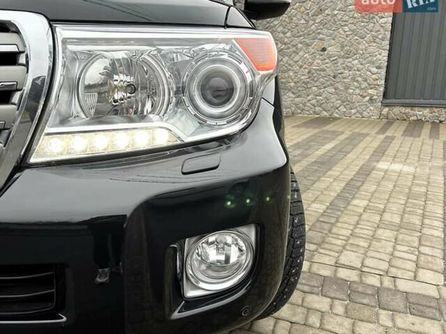 Черный Тойота Ленд Крузер, объемом двигателя 4.46 л и пробегом 149 тыс. км за 34700 $, фото 28 на Automoto.ua