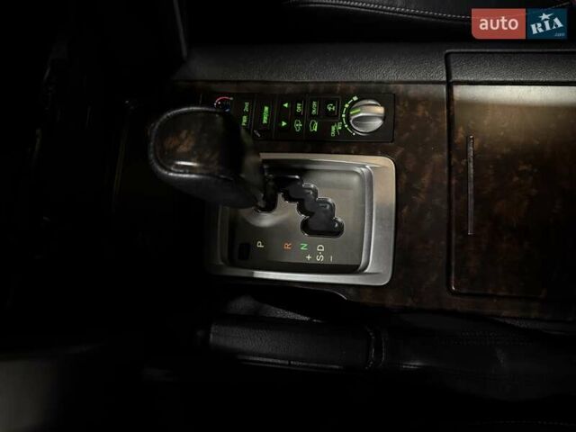 Чорний Тойота Ленд Крузер, об'ємом двигуна 4.5 л та пробігом 267 тис. км за 34900 $, фото 33 на Automoto.ua