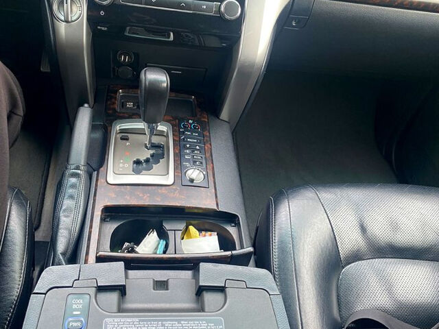 Черный Тойота Ленд Крузер, объемом двигателя 4.5 л и пробегом 201 тыс. км за 36000 $, фото 3 на Automoto.ua