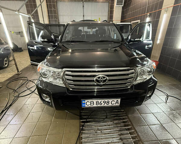 Черный Тойота Ленд Крузер, объемом двигателя 4.46 л и пробегом 140 тыс. км за 41000 $, фото 9 на Automoto.ua