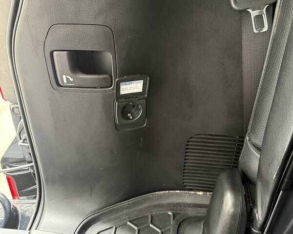 Черный Тойота Ленд Крузер, объемом двигателя 4.5 л и пробегом 174 тыс. км за 35500 $, фото 55 на Automoto.ua