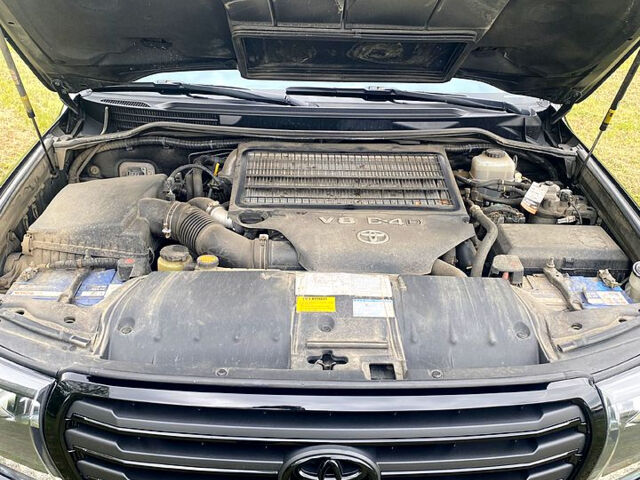 Черный Тойота Ленд Крузер, объемом двигателя 4.5 л и пробегом 201 тыс. км за 36000 $, фото 5 на Automoto.ua