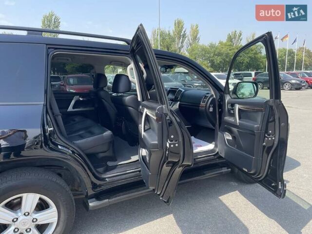 Черный Тойота Ленд Крузер, объемом двигателя 4.5 л и пробегом 338 тыс. км за 29500 $, фото 16 на Automoto.ua