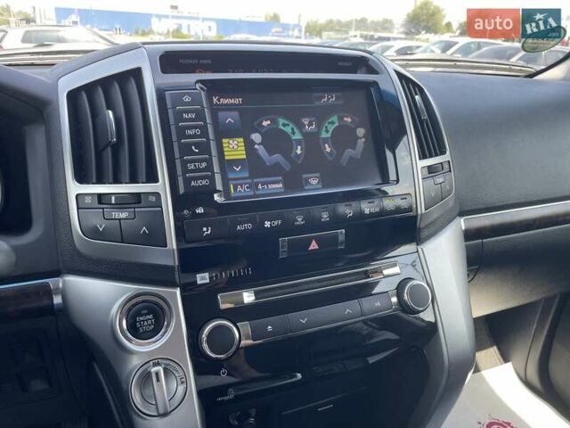 Черный Тойота Ленд Крузер, объемом двигателя 4.5 л и пробегом 338 тыс. км за 29500 $, фото 33 на Automoto.ua