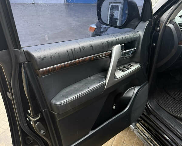 Чорний Тойота Ленд Крузер, об'ємом двигуна 4.46 л та пробігом 149 тис. км за 29500 $, фото 16 на Automoto.ua