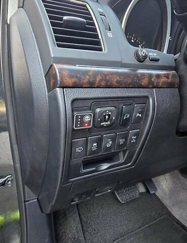 Чорний Тойота Ленд Крузер, об'ємом двигуна 4.61 л та пробігом 305 тис. км за 29000 $, фото 25 на Automoto.ua