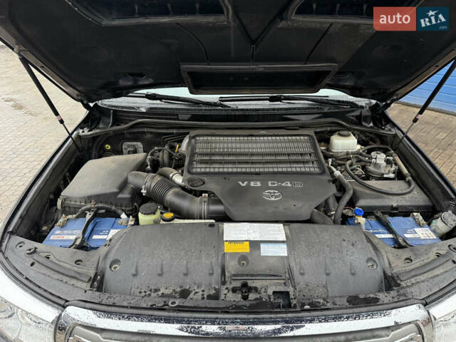 Чорний Тойота Ленд Крузер, об'ємом двигуна 4.46 л та пробігом 149 тис. км за 29500 $, фото 41 на Automoto.ua