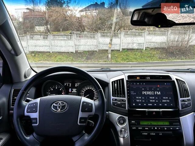 Черный Тойота Ленд Крузер, объемом двигателя 4.46 л и пробегом 149 тыс. км за 34700 $, фото 31 на Automoto.ua