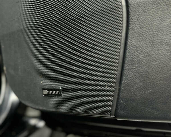 Чорний Тойота Ленд Крузер, об'ємом двигуна 4.46 л та пробігом 285 тис. км за 27800 $, фото 15 на Automoto.ua