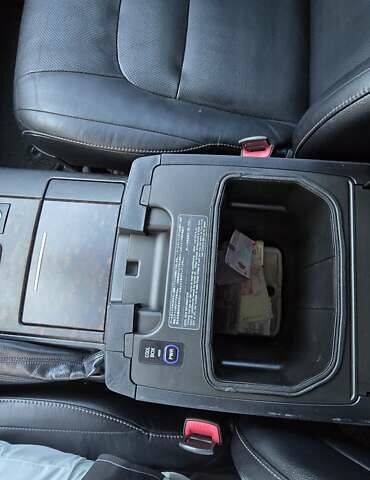 Чорний Тойота Ленд Крузер, об'ємом двигуна 4.61 л та пробігом 305 тис. км за 29000 $, фото 29 на Automoto.ua