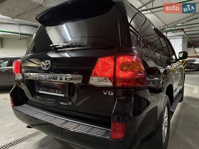 Чорний Тойота Ленд Крузер, об'ємом двигуна 4.5 л та пробігом 267 тис. км за 34900 $, фото 13 на Automoto.ua