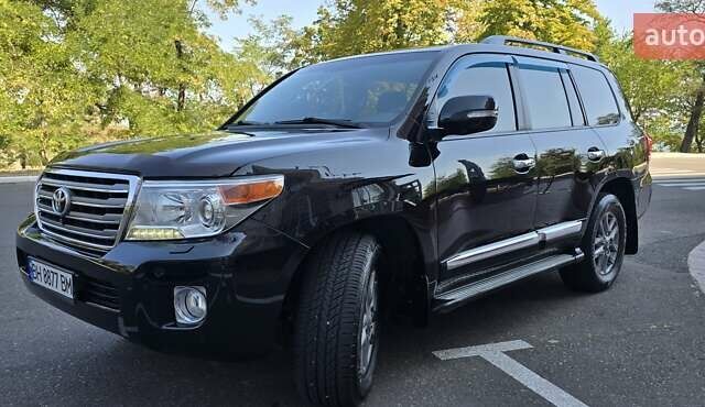 Чорний Тойота Ленд Крузер, об'ємом двигуна 4.61 л та пробігом 305 тис. км за 29000 $, фото 4 на Automoto.ua