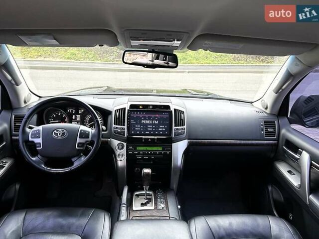 Черный Тойота Ленд Крузер, объемом двигателя 4.46 л и пробегом 149 тыс. км за 34700 $, фото 30 на Automoto.ua