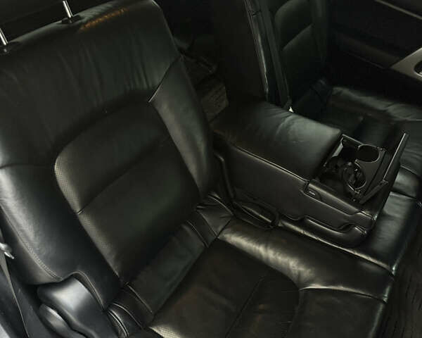 Чорний Тойота Ленд Крузер, об'ємом двигуна 4.46 л та пробігом 285 тис. км за 27800 $, фото 8 на Automoto.ua