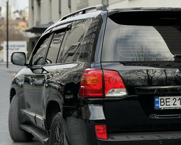 Чорний Тойота Ленд Крузер, об'ємом двигуна 4.46 л та пробігом 285 тис. км за 27800 $, фото 19 на Automoto.ua