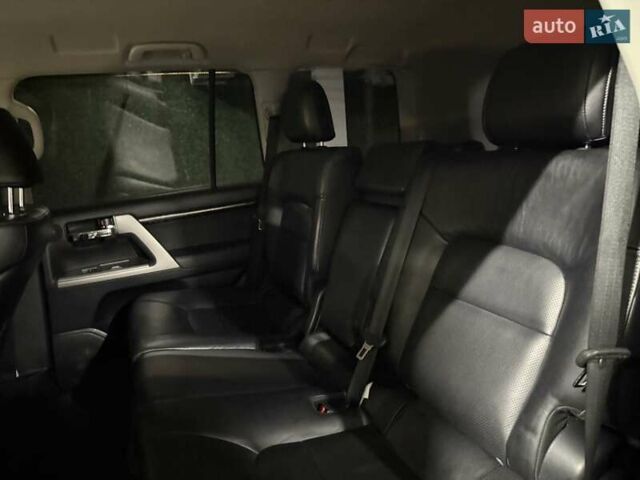 Чорний Тойота Ленд Крузер, об'ємом двигуна 4.5 л та пробігом 267 тис. км за 34900 $, фото 37 на Automoto.ua